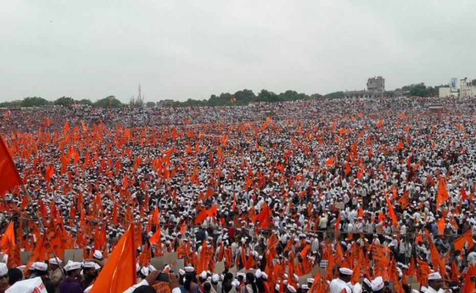 माधुरी दीक्षित पुण्यातून लढणार का? भाजपची पहिली प्रतिक्रिया