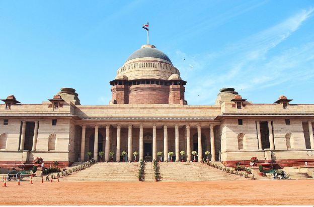 पद्मविभूषण, पद्मभूषण आणि पद्मश्री पुरस्कारांची घोषणा, एकट्या महाराष्ट्राला 12 पुरस्कार