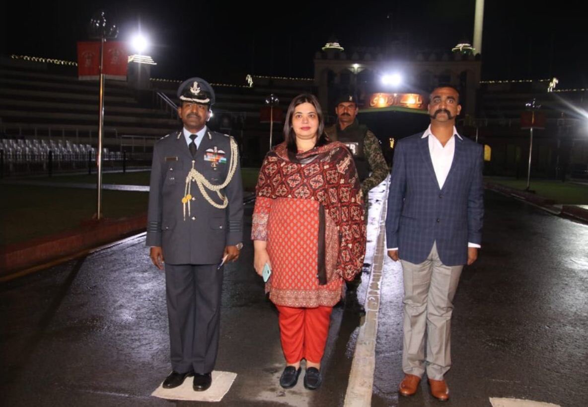 प्रत्येकाच्या ओठावर एकच शब्द – Welcome Home Abhinandan