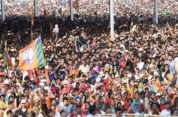 श्रीनिवास वनगा ‘ना घर का, ना घाट का’ : हितेंद्र ठाकूर